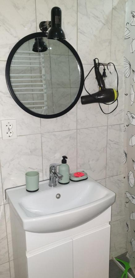 Квартира З Чердаком 1 Lutsk Ngoại thất bức ảnh